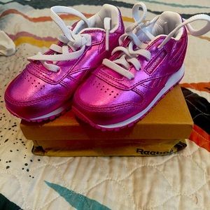 Reebok pink shoes